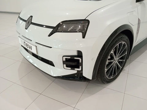 Renault R5 E-Tech R5 Iconic cinq autonomia confort 110 kW