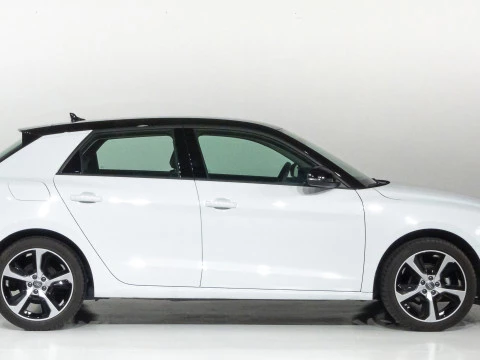 Audi A1 Sportback Adrenalin 30 TFSI 81kW S tron