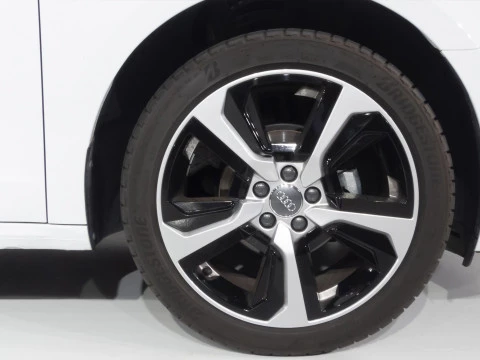 Audi A1 Sportback Adrenalin 30 TFSI 81kW S tron