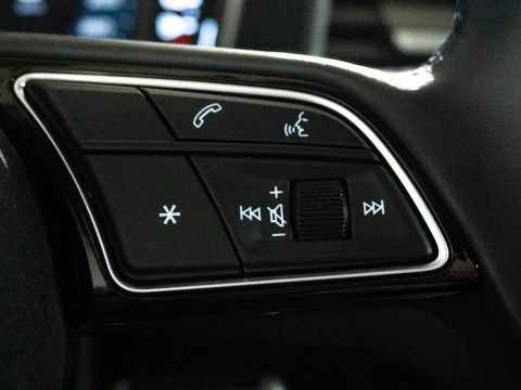 Audi A1 Sportback Adrenalin 30 TFSI 81kW S tron