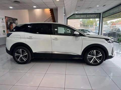 Peugeot 3008 ALLURE HYB PHEV 225 E-EAT8