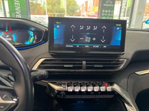 Peugeot 3008 ALLURE HYB PHEV 225 E-EAT8