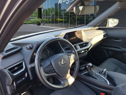 Lexus UX 2.0 250h Business
