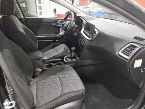 Kia Ceed 5P 1.6 MHEV IMT CONCEPT MY24