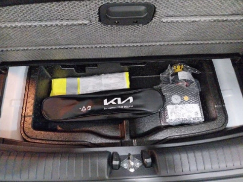 Kia Ceed 5P 1.6 MHEV IMT CONCEPT MY24