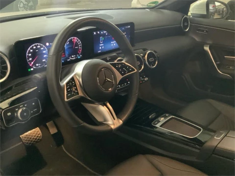 Mercedes-Benz Clase A 250 e Sedán