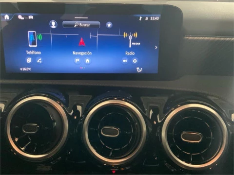 Mercedes-Benz Clase A 250 e Sedán