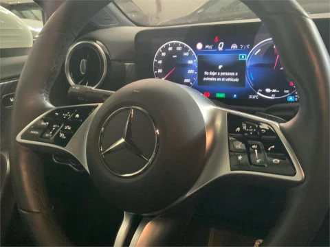 Mercedes-Benz Clase A 250 e Sedán