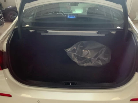 Mercedes-Benz Clase A 250 e Sedán