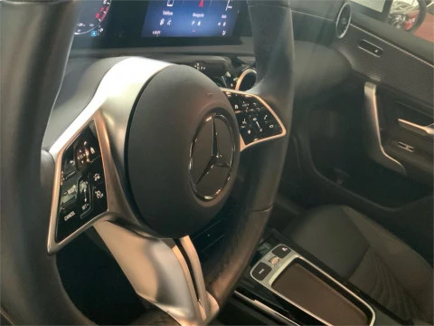 Mercedes-Benz Clase A 250 e Sedán