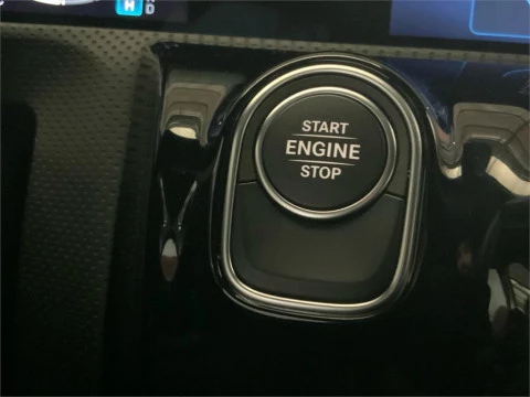 Mercedes-Benz Clase A 250 e Sedán