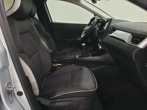 Renault Captur   TCe Techno 67kW