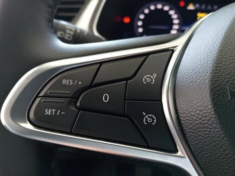 Renault Captur   TCe Techno 67kW