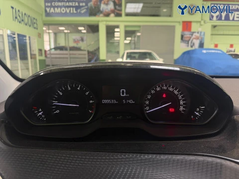 Peugeot 208 1.2 PureTech Style 60 kW (82 CV)