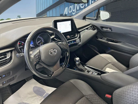 Toyota C-HR 2.0 180H Advance