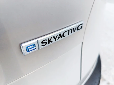 Mazda CX-30 (2022) E-SKYACTIV G 2.0 90 KW (122 CV) MT 2WD EVOLUTION