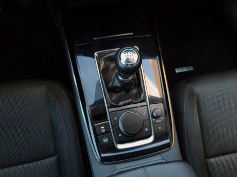 Mazda CX-30 (2022) E-SKYACTIV G 2.0 90 KW (122 CV) MT 2WD EVOLUTION