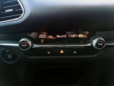 Mazda CX-30 (2022) E-SKYACTIV G 2.0 90 KW (122 CV) MT 2WD EVOLUTION