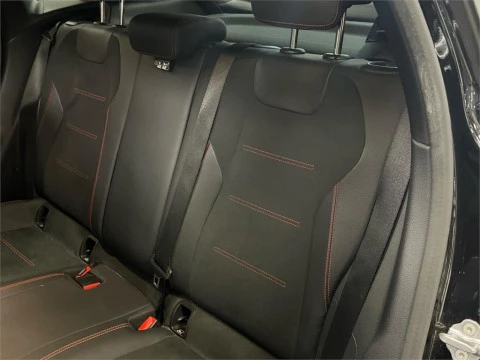 Mercedes-Benz GLA 200 D