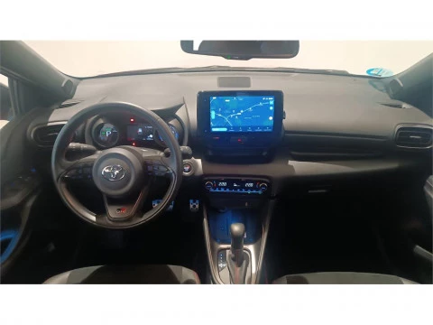 Toyota Yaris 5 Puertas GR SPORT 120H Automático (e-CVT)