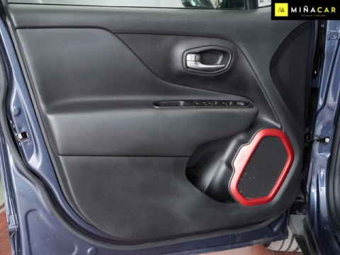 Jeep Renegade 1.3 PHEV Trailhawk AWD AT 177 kW (240 CV)