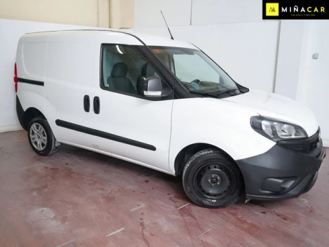 Fiat Doblò Cargo 1.6 Multijet Base 77 kW (105 CV)