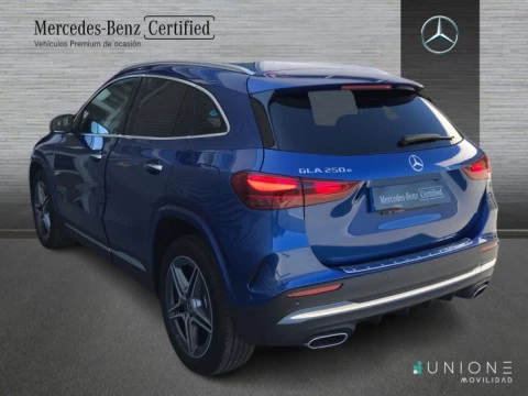 Mercedes-Benz GLA  250 e