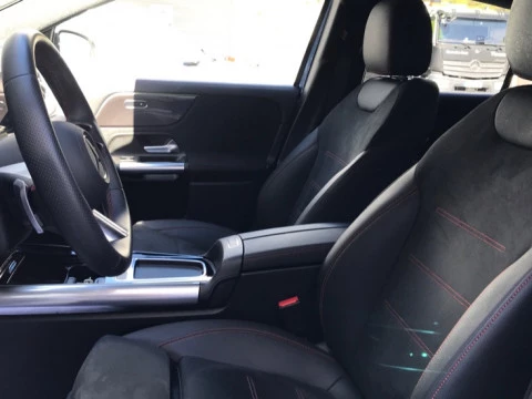 Mercedes-Benz GLA  250 e