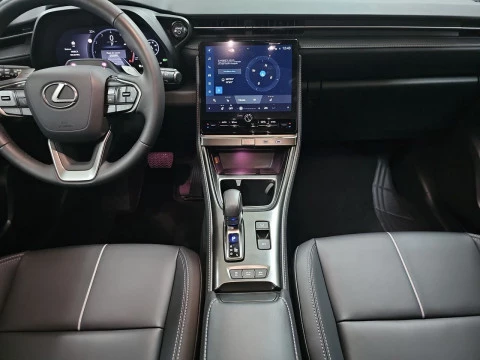 Lexus LBX 1.5 136cv HEV Relax+