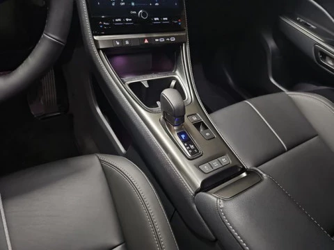 Lexus LBX 1.5 136cv HEV Relax+