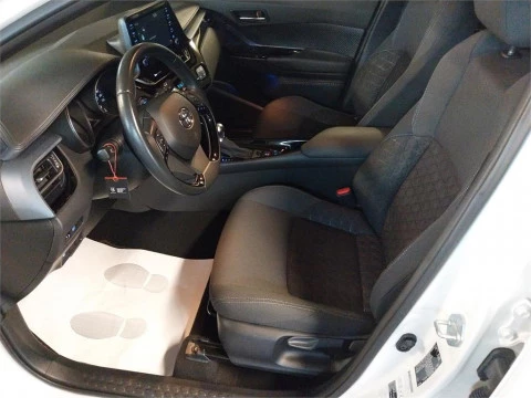 Toyota C-HR C-HR 125H Advance