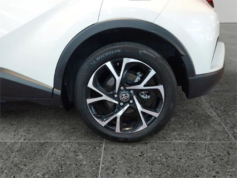 Toyota C-HR C-HR 125H Advance