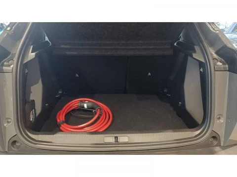 Peugeot e-2008 Eléctrico Allure 136 (100kW)