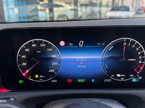 Mercedes-Benz Clase A  250 e Berlina