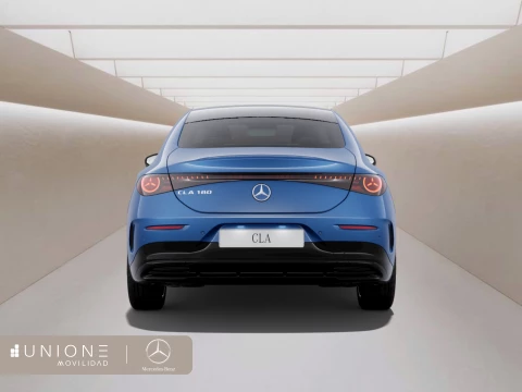 Mercedes-Benz Clase CLA  180 con tecnología híbrida