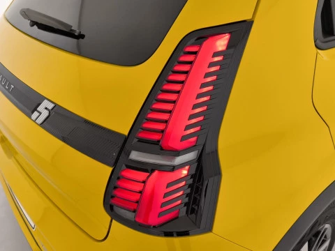 Renault 5 E-Tech Renault  electrico Renault  Techno autonomia confort 110 kW