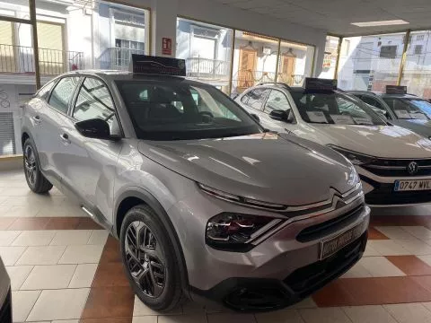 Citroën C4 Citroen PureTech 130 S&S Plus 131 CV Citroën C4 Citroen PureTech 130 S&S Plus 131 CV
