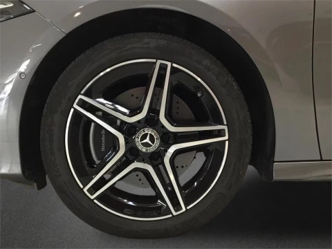 Mercedes-Benz Clase A 250 e con tecnología híbrida EQ