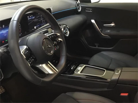 Mercedes-Benz Clase A 250 e con tecnología híbrida EQ