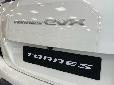 KGM Torres TORRES EVX Trend