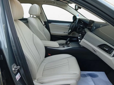 BMW Serie 5 530e Touring