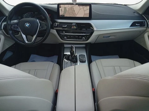 BMW Serie 5 530e Touring