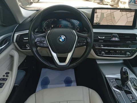 BMW Serie 5 530e Touring