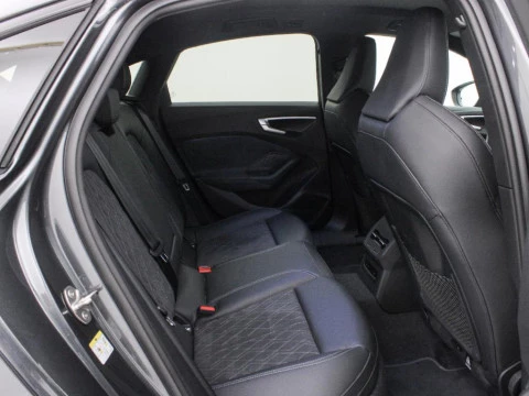 Audi A5 2.0 PHEV E-HYBR QUA 220 BLACK LINE AVANT