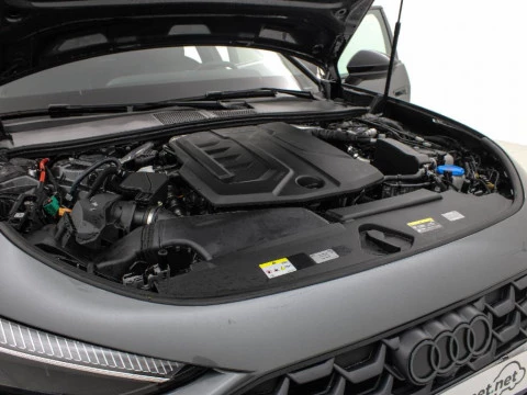 Audi A5 2.0 PHEV E-HYBR QUA 220 BLACK LINE AVANT
