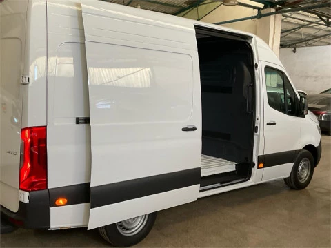 Mercedes-Benz Sprinter 311 CDI MEDIO PRO