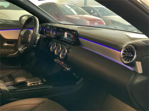 Mercedes-Benz CLA 200 D DCT Shooting Brake