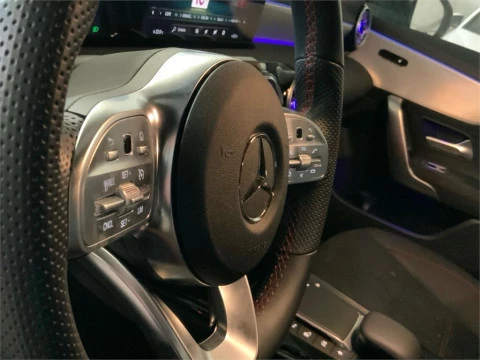 Mercedes-Benz CLA 200 D DCT Shooting Brake