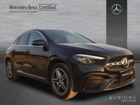 Mercedes-Benz GLA  200 d