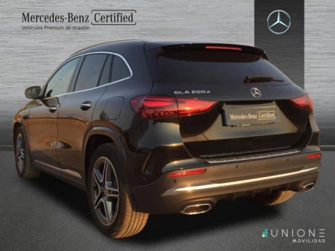 Mercedes-Benz GLA  200 d